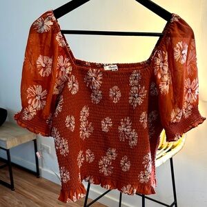 Madewell top, off shoulder red with flower print, stretchy and sheer sleeves